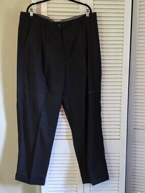 Croft & Barrow Men’s Black Dress Pants 42x32 Classic Fit Pleated No Iron